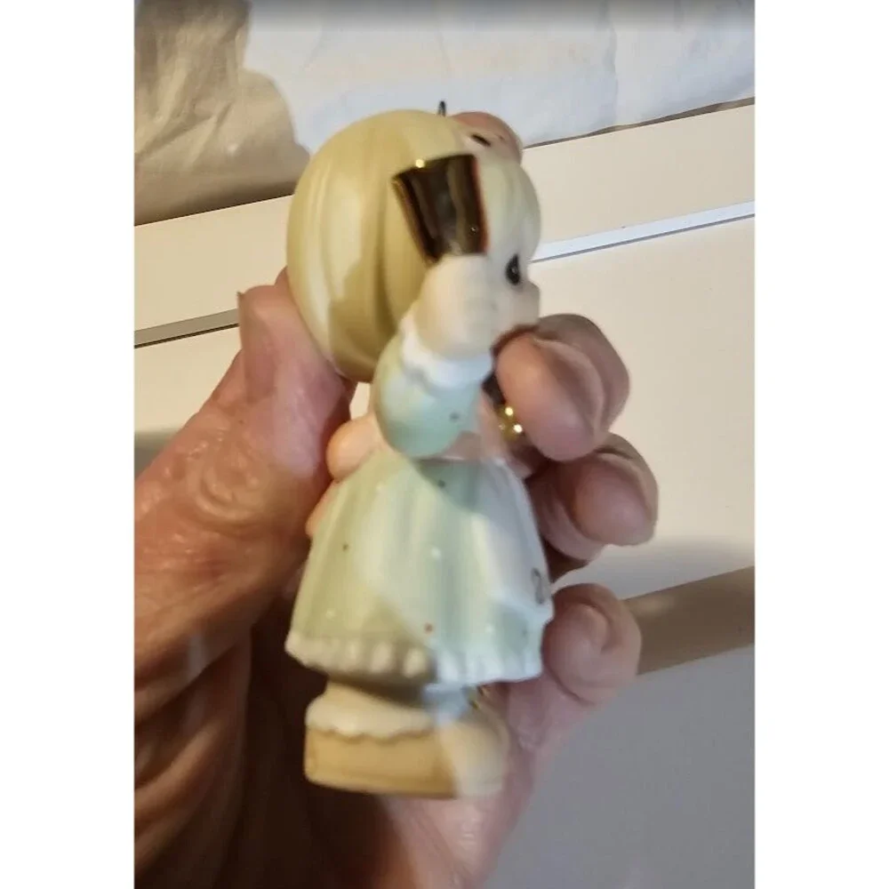Charming Precious Moments Little Girl , Figurine/Ornament with Gold Accents 2006